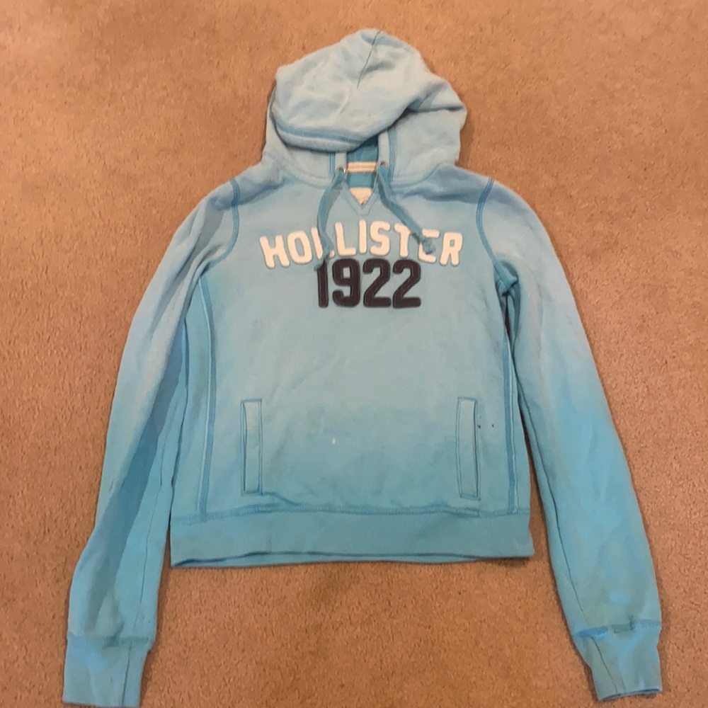 Girl’s Hollister hoodie